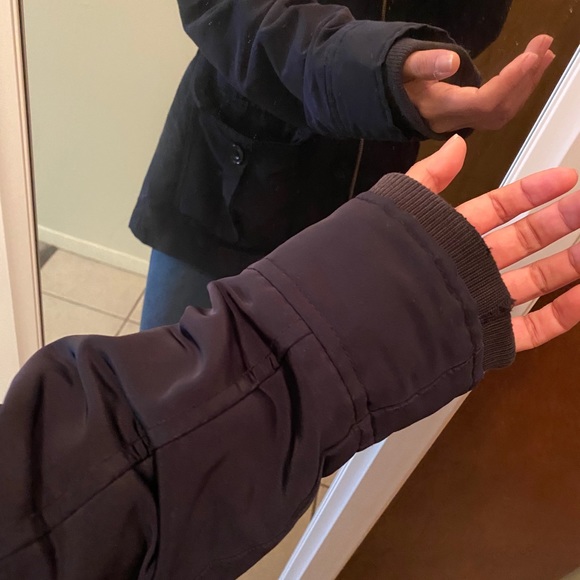 All season waterproof A&F jacket - Picture 3 of 9